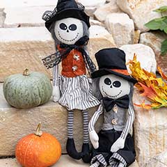 Skeleton Scarecrow Duo Image 4